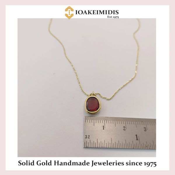 Garnet gemstone gold pendant