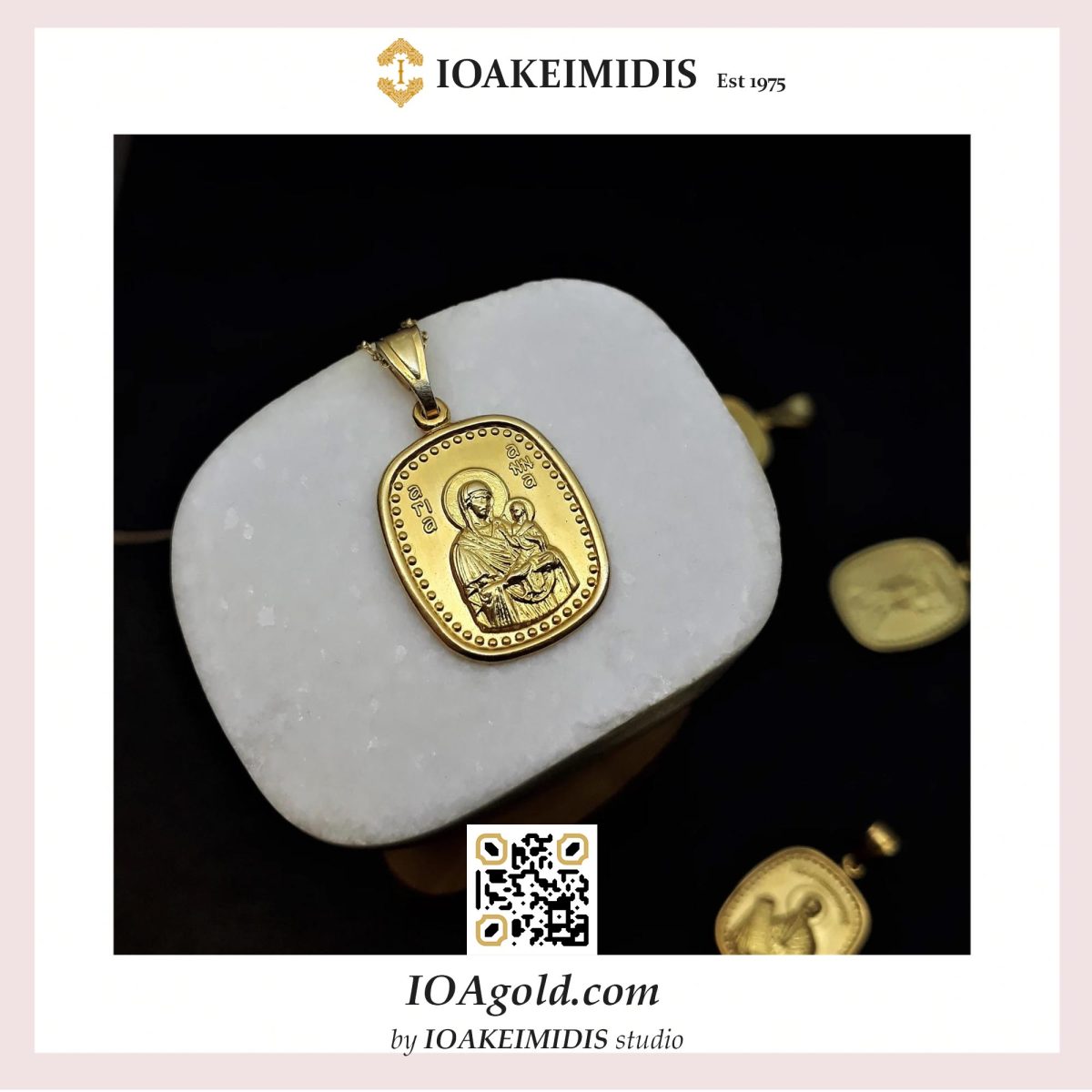 Anne Saint pendant