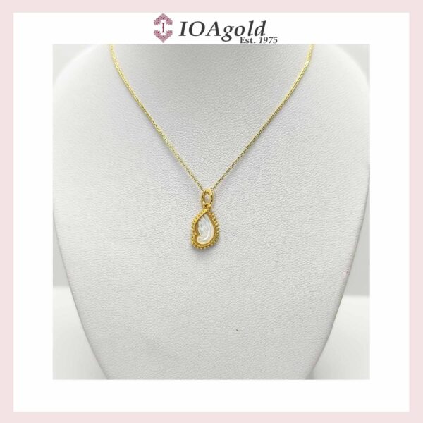 Gold pendant 14k with mother of pearl- Angel wing