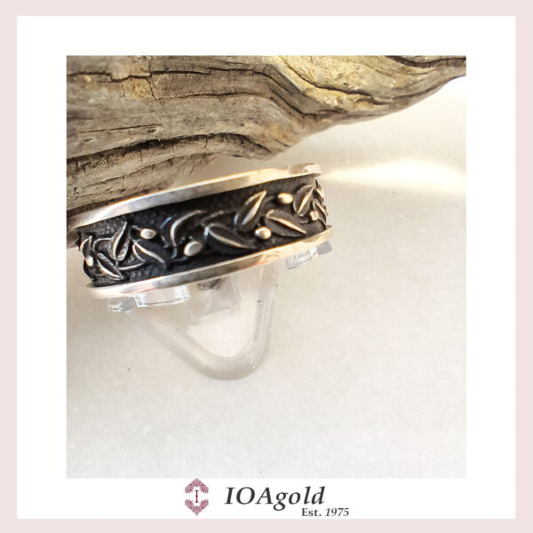 Siver ring -Olive branch