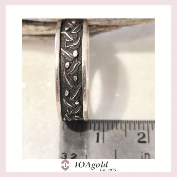 Siver ring -Olive branch