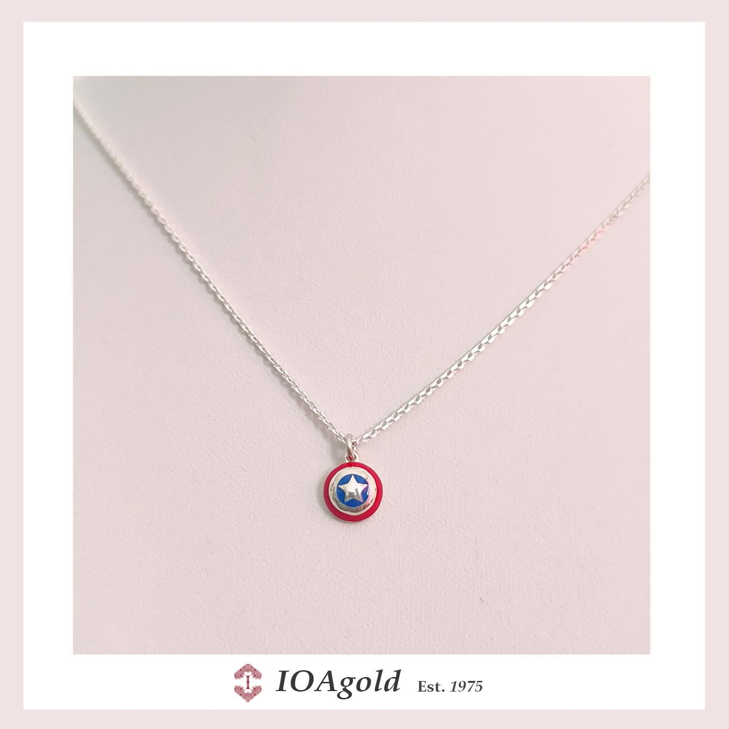 Captain America silver with silver chain Captain America silver with silver chain