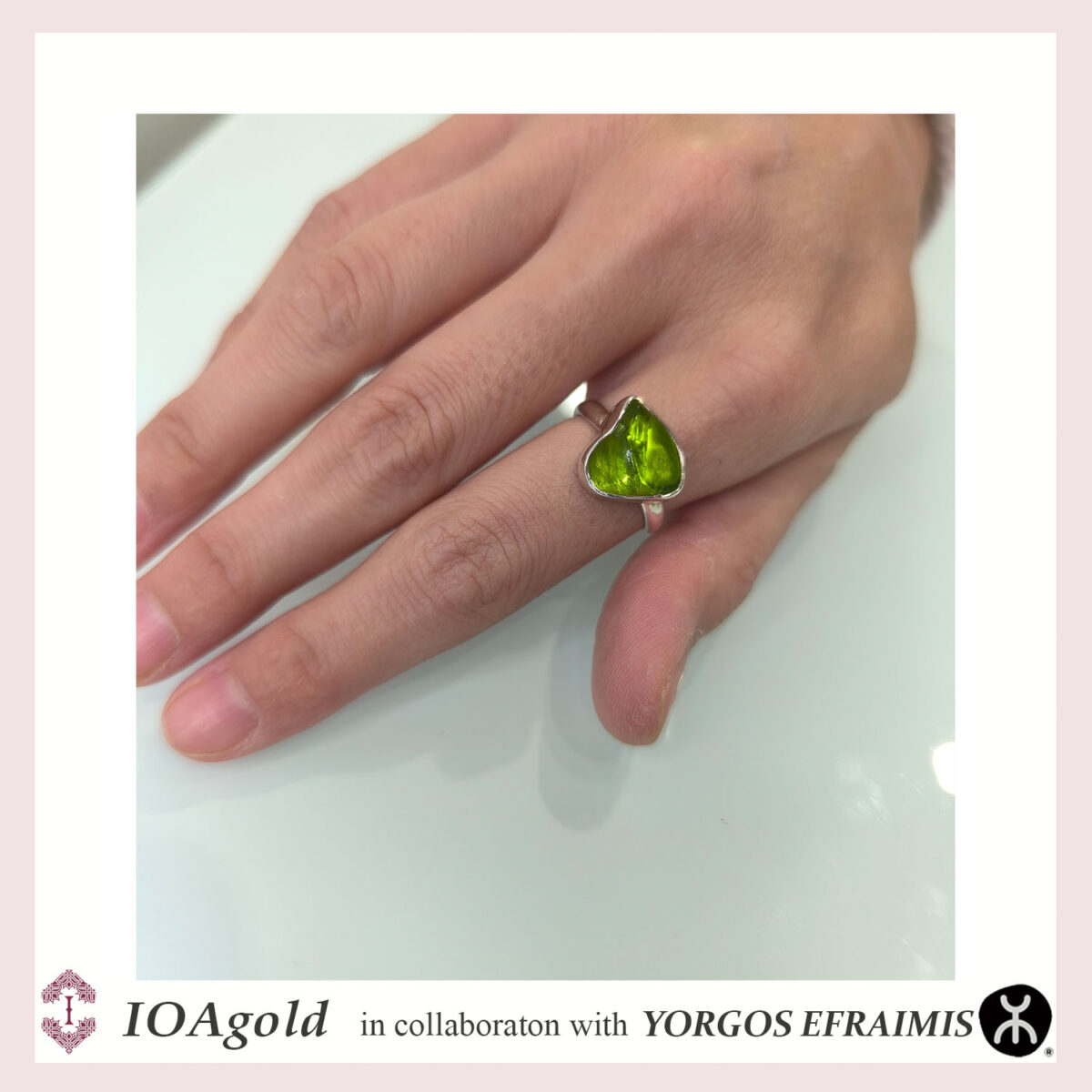 Efr- silver ring Peridot rough