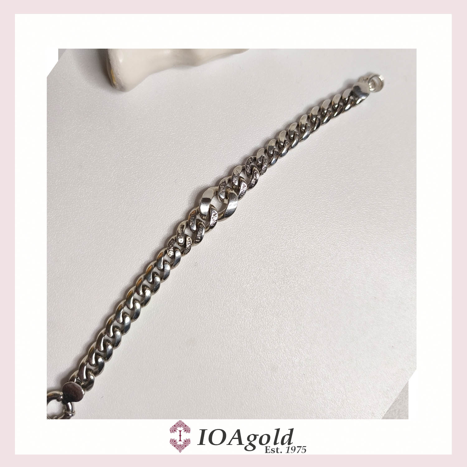 IOA – cuban bracelet -Alhpa male -Carpe diem -snakes c IOA – cuban bracelet -Alhpa male -Carpe diem -snakes c