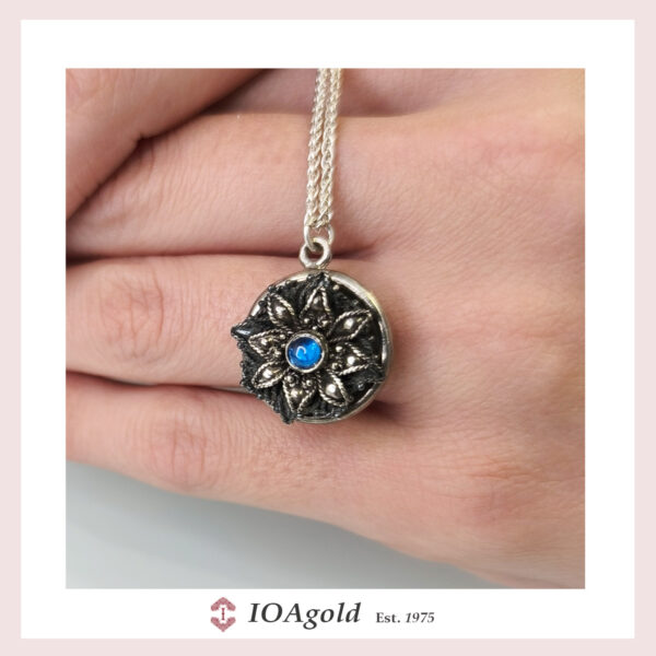 Siver necklace -Greek flower
