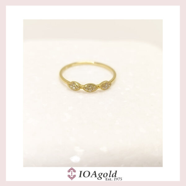 Gold ring 14k – petit sweet3 white stones