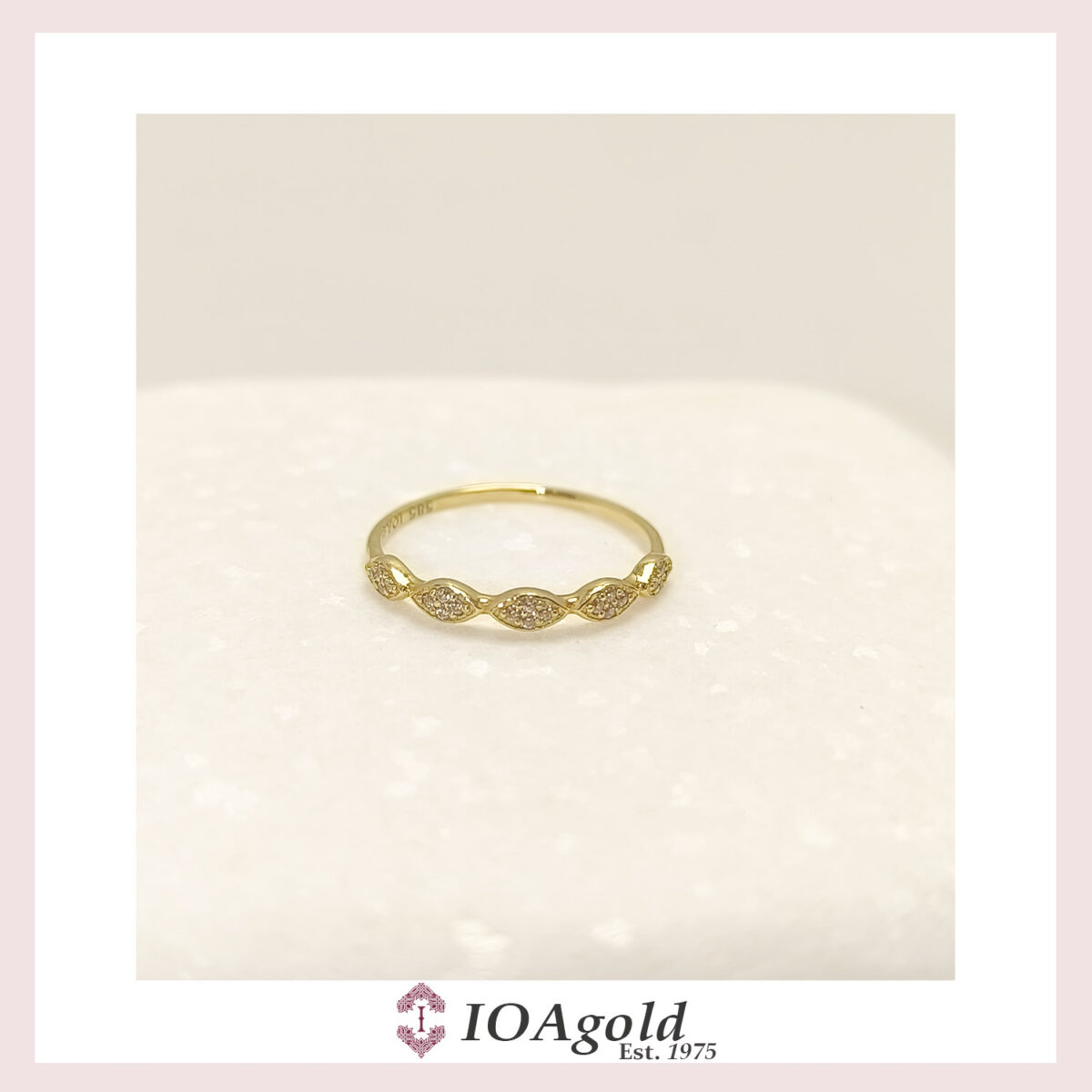 petit ring 5 parts -White stones c petit ring 5 parts -White stones c