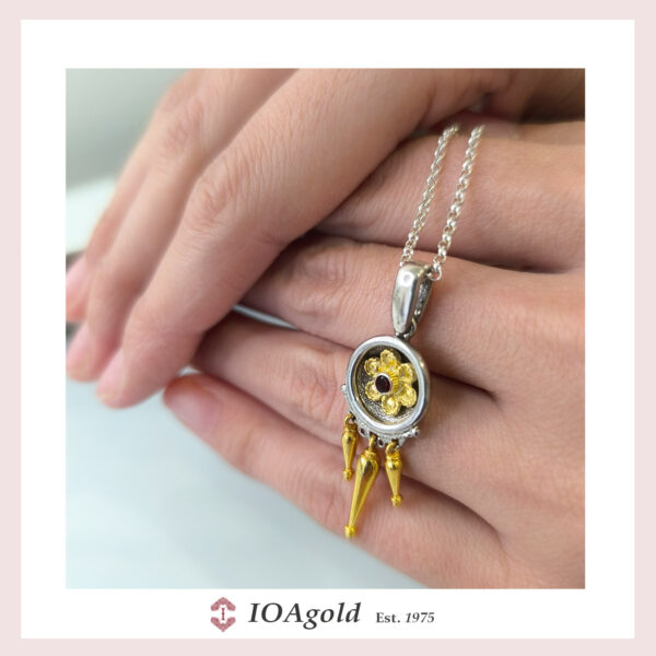 Ancient Greek silver pendant ”Rodakas”